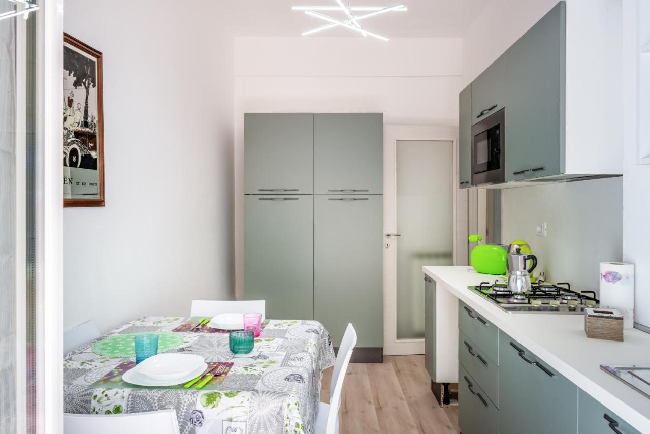New Apt! 1Km From Central Station 'La Spezia' Exteriör bild
